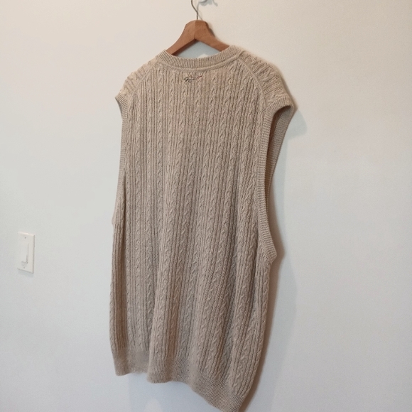 GREG NORMAN Collection V- Neck Sweater Vest - Picture 6 of 8